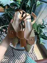 Load image into Gallery viewer, Textured Stitch Slingback Shoes with Bow
