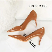 Load image into Gallery viewer, Classic Pump in Nude Shades - Low Heel [4 color variants]
