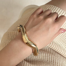 Load image into Gallery viewer, Irregular Twist Cuff Bracelet
