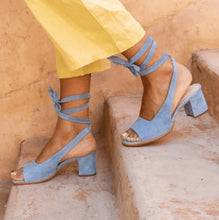 Load image into Gallery viewer, Bini Bianca Square Sandals  [Blue/Beige]
