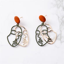 Load image into Gallery viewer, Face Contour Earrings
