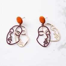 Load image into Gallery viewer, Face Contour Earrings
